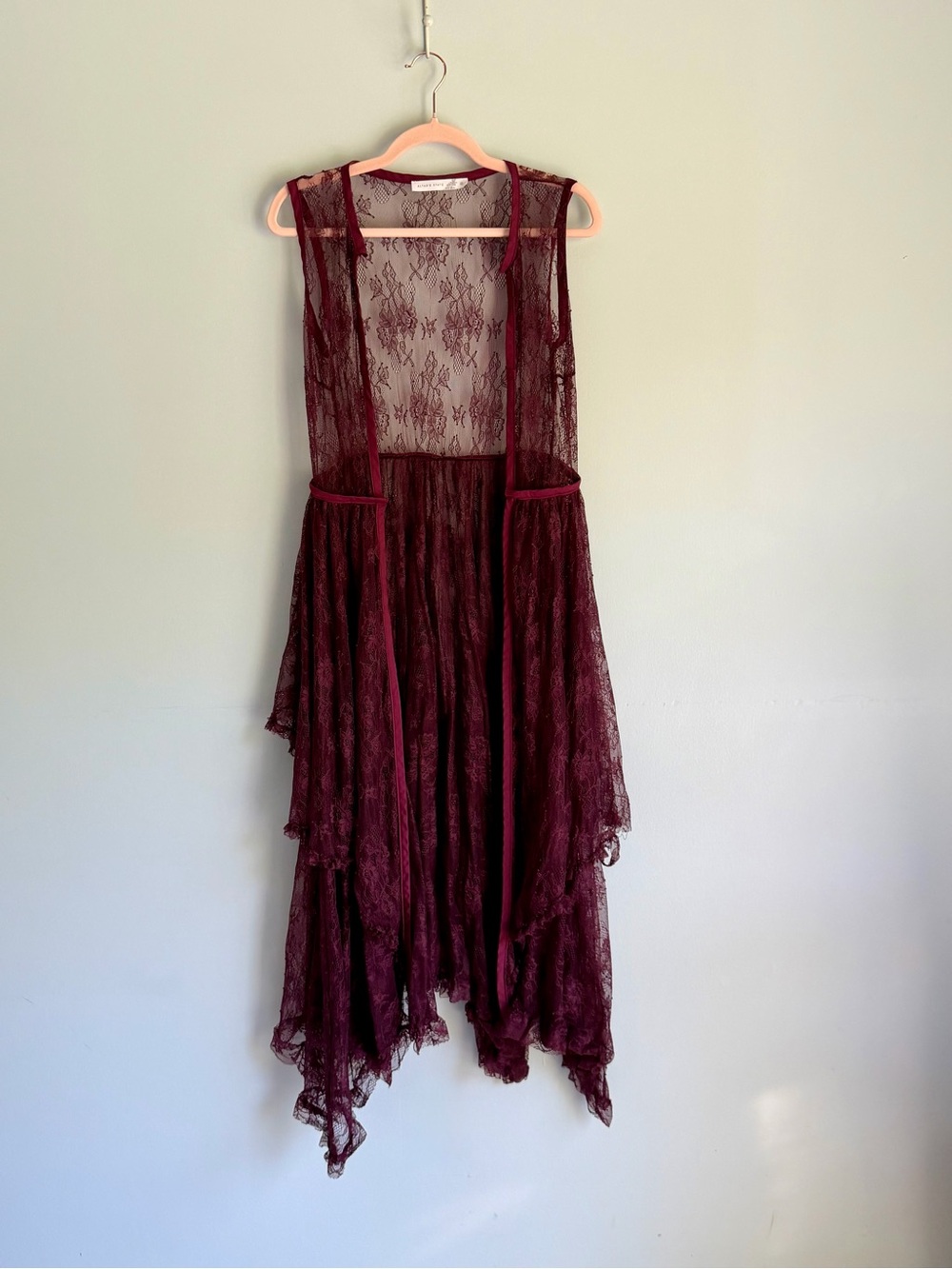 Alter’d State Lace Layered Handkerchief Hem Vest-Dress-Jacket Burgundy - Picture 2 of 4